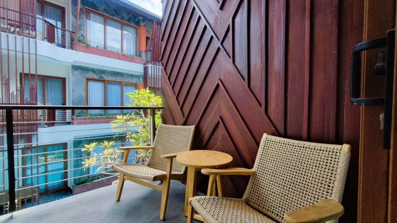 Mokko Suites Batubelig Canggu Extérieur photo