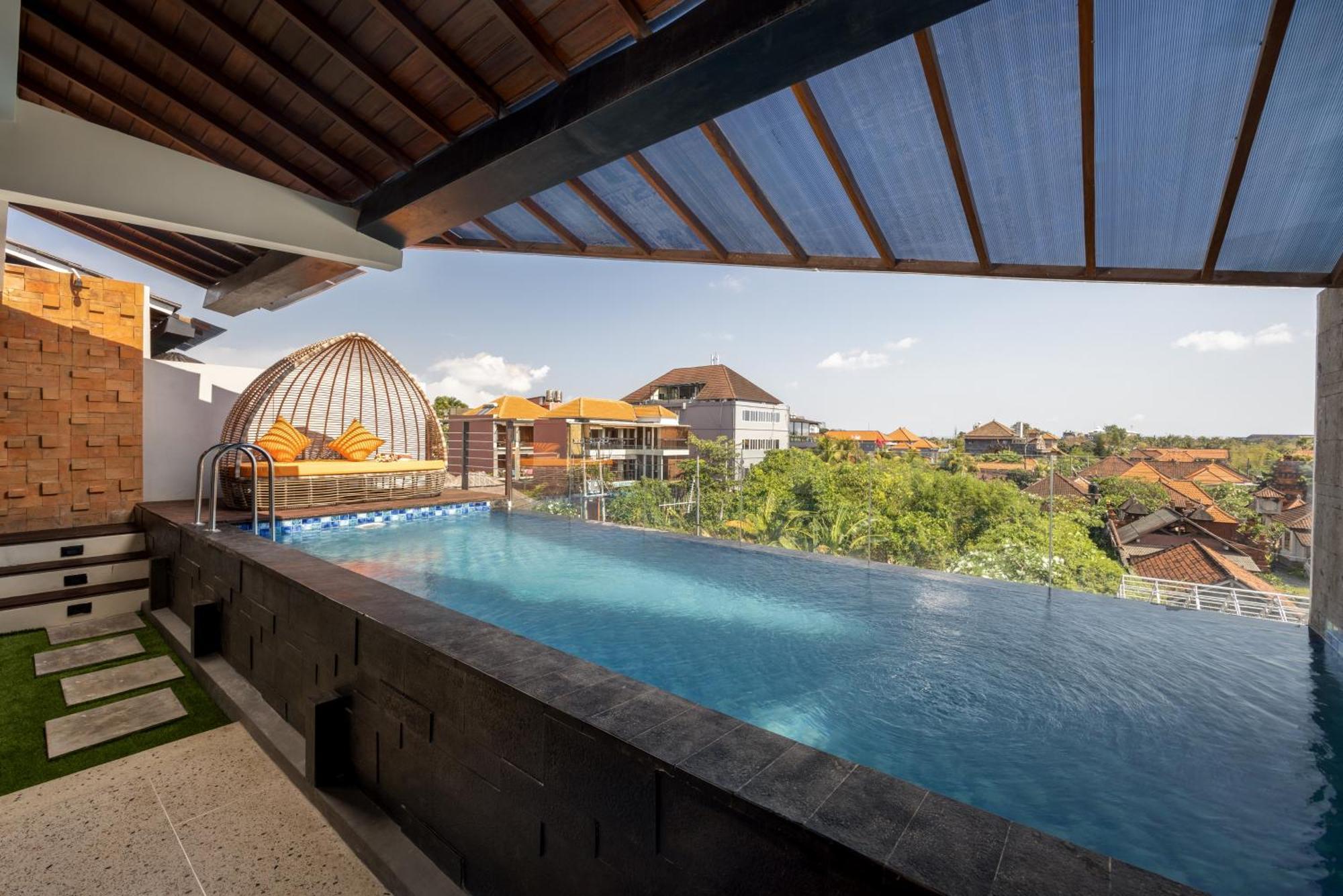 Mokko Suites Batubelig Canggu Extérieur photo